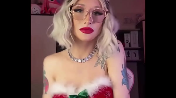 Merry Christmas#MerryChristmas #deer #snowqueen#shemale #tranny #ladyboy #sexy #tgirl #TsPorn #TransPorn #RussianTGirl #…